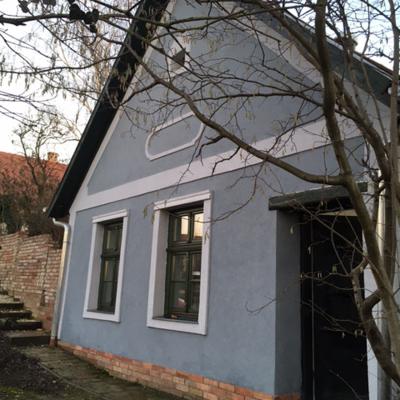 Mány, családi ház